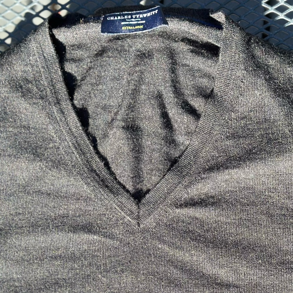 Charles Tyrwhitt Gray V-Neck Sweater with Classic Knit Design